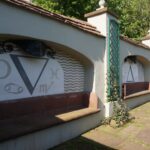 Jędrzejów. Ogród Czasu w muzeum im. Przypkowskich (17 maja 2017 r.) / Ewa Pociejowska - Gawęda / Radio Kielce