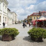 Montaż donic na kieleckim Rynku (16 maja 2017 r.) / Marzena Mąkosa / Radio Kielce