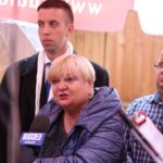 Busko-Zdrój. Protest kupców przeciwko planom władz miasta, które chcą przenieść pasaż handlowy / Grzegorz Jamka / Radio Kielce