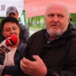 Busko-Zdrój. Protest kupców przeciwko planom władz miasta, które chcą przenieść pasaż handlowy / Grzegorz Jamka / Radio Kielce