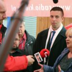 Busko-Zdrój. Protest kupców przeciwko planom władz miasta, które chcą przenieść pasaż handlowy / Grzegorz Jamka / Radio Kielce