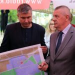 Busko-Zdrój. Protest kupców przeciwko planom władz miasta, które chcą przenieść pasaż handlowy / Grzegorz Jamka / Radio Kielce