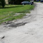 Kielce. Mieszkańcy gruntowej ulicy Mikołaja Reja domagają się modernizacji drogi / Krzysztof Bujnowicz / Radio Kielce