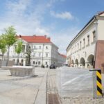 Montaż donic na kieleckim Rynku (16 maja 2017 r.) / Marzena Mąkosa / Radio Kielce