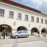 Montaż donic na kieleckim Rynku (16 maja 2017 r.) / Marzena Mąkosa / Radio Kielce