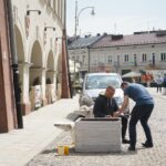 Montaż donic na kieleckim Rynku (16 maja 2017 r.) / Marzena Mąkosa / Radio Kielce