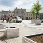 Montaż donic na kieleckim Rynku (16 maja 2017 r.) / Marzena Mąkosa / Radio Kielce