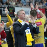 Piłkarze ręczni Vive Tauron Kielce świętują zdobycie Pucharu Polski / Krzysztof Bujnowicz / Radio Kielce