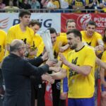 Piłkarze ręczni Vive Tauron Kielce świętują zdobycie Pucharu Polski / Krzysztof Bujnowicz / Radio Kielce