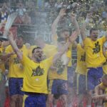 Piłkarze ręczni Vive Tauron Kielce świętują zdobycie Pucharu Polski / Krzysztof Bujnowicz / Radio Kielce