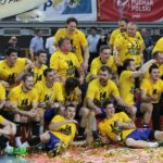 Piłkarze ręczni Vive Tauron Kielce świętują zdobycie Pucharu Polski / Krzysztof Bujnowicz / Radio Kielce