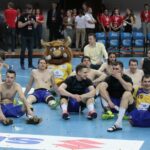 Piłkarze ręczni Vive Tauron Kielce świętują zdobycie Pucharu Polski / Krzysztof Bujnowicz / Radio Kielce