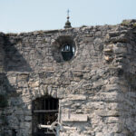 Szydłów. Odkrycia archeologów przy ruinach kościoła i szpitala świętego Ducha / Krzysztof Bujnowicz / Radio Kielce