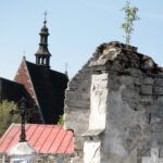 Szydłów. Odkrycia archeologów przy ruinach kościoła i szpitala świętego Ducha / Krzysztof Bujnowicz / Radio Kielce