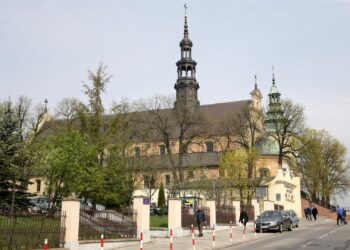 Bazylika Katedralna w Kielcach, katedra, ulica Jana Pawła II / Robert Felczak / Radio Kielce