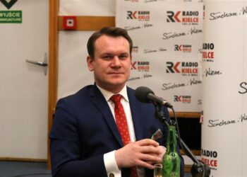 05.02.2017 Studio Polityczne Radia Kielce. Poseł PiS Dominik Tarczyński / Karol Żak / Radio Kielce