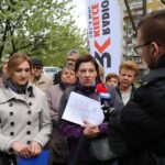 Kielce. Program „Interwencja” - mieszkańcy przeciwni wycince drzew / Krzysztof Bujnowicz / Radio Kielce