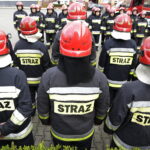 04.05.2017 Kielce. Rozpoczęcie obchodów Święta Strażaka. Uroczysta zmiana warty przed komendą na ul. Sandomierskiej. / Jarosław Kubalski / Radio Kielce