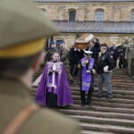 05.05.2017 Kielce. Katedra. Pogrzeb Henryka Kasprzaka, żołnierza Armii Krajowej. / Jarosław Kubalski / Radio Kielce