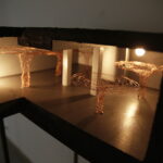 05.05.2017 Kielce. BWA. Wystawa NATURALNIE – SZTUKA! Mirosław Maszlanko – Instalacja. / Jarosław Kubalski / Radio Kielce