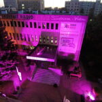 18.05.2017 Kielce. Iluminacja Radia Kielce na Światowy Dzień Nieswoistych Zapaleń Jelita. / Jarosław Kubalski / Radio Kielce
