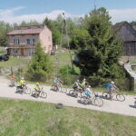 20.05.2017 Kaczyn. 12. Rodzinna Majówka Rowerowa z biskupem Marianem Florczykiem. / Jarosław Kubalski / Radio Kielce