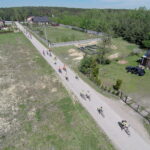 20.05.2017 Kaczyn. 12. Rodzinna Majówka Rowerowa z biskupem Marianem Florczykiem. / Jarosław Kubalski / Radio Kielce