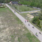 20.05.2017 Kaczyn. 12. Rodzinna Majówka Rowerowa z biskupem Marianem Florczykiem. / Jarosław Kubalski / Radio Kielce