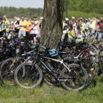 20.05.2017 Borków. 12. Rodzinna Majówka Rowerowa z biskupem Marianem Florczykiem. / Jarosław Kubalski / Radio Kielce