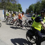 20.05.2017 Kielce. 12. Rodzinna Majówka Rowerowa z biskupem Marianem Florczykiem. / Jarosław Kubalski / Radio Kielce