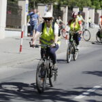 20.05.2017 Kielce. 12. Rodzinna Majówka Rowerowa z biskupem Marianem Florczykiem. / Jarosław Kubalski / Radio Kielce