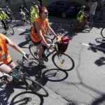 20.05.2017 Kielce. 12. Rodzinna Majówka Rowerowa z biskupem Marianem Florczykiem. / Jarosław Kubalski / Radio Kielce