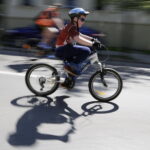 20.05.2017 Kielce. 12. Rodzinna Majówka Rowerowa z biskupem Marianem Florczykiem. / Jarosław Kubalski / Radio Kielce