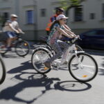 20.05.2017 Kielce. 12. Rodzinna Majówka Rowerowa z biskupem Marianem Florczykiem. / Jarosław Kubalski / Radio Kielce