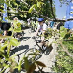 20.05.2017 Kielce. 12. Rodzinna Majówka Rowerowa z biskupem Marianem Florczykiem. / Jarosław Kubalski / Radio Kielce