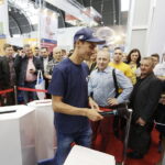 24.05.2017 Kielce. Piotr Żyła odwiedził Targi Kielce. / Jarosław Kubalski / Radio Kielce