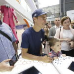 24.05.2017 Kielce. Piotr Żyła odwiedził Targi Kielce. / Jarosław Kubalski / Radio Kielce