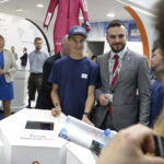 24.05.2017 Kielce. Piotr Żyła odwiedził Targi Kielce. / Jarosław Kubalski / Radio Kielce