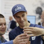 24.05.2017 Kielce. Piotr Żyła odwiedził Targi Kielce. / Jarosław Kubalski / Radio Kielce