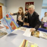 26.05.2017 Kielce. Nagrody w konkursie plastycznym „25 lat PSP – Profesjonalni, Sprawni, Pomocni”. / Jarosław Kubalski / Radio Kielce