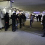 28.05.2017 Kielce. Przyjazd kibiców Legii Warszawa na mecz z Koroną. Policja. / Jarosław Kubalski / Radio Kielce