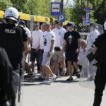 28.05.2017 Kielce. Przyjazd kibiców Legii Warszawa na mecz z Koroną. Policja. / Jarosław Kubalski / Radio Kielce