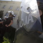 28.05.2017 Kielce. Przyjazd kibiców Legii Warszawa na mecz z Koroną. Policja. / Jarosław Kubalski / Radio Kielce