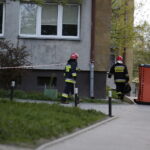 14.05.2017 Kielce. Mężczyzna groził, że skoczy z 9-ego piętra wieżowca przy ulicy Sandomierskiej. / Jarosław Kubalski / Radio Kielce