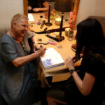 30.05.2017 Kielce. Wernisaż wystawy „Biżuteria Świata". / Marzena Mąkosa / Radio Kielce