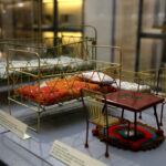 28.05.2017 Kielce. „Meble kombinowane…” w Muzeum Zabawek i Zabawy. / Marzena Mąkosa / Radio Kielce