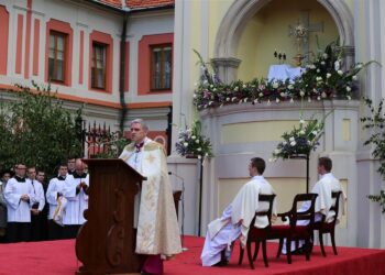 15.06.2017 Sandomierz. Obchody Bożego Ciała / ks. Tomasz Lis / diecezja sandomierska