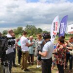 Mieszkańcy wsi Komorów obawiają się sfory psów należących do sąsiada / Grzegorz Jamka / Radio Kielce