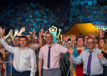 Dni Ostrowca. Koncerty, jedzenie, sport i... balon braci Montgolfier - Radio Kielce