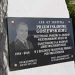 Starachowice. Panteon Pamięci narodowej przy kościele Wszystkich Świętych / Michał Kita / Radio Kielce